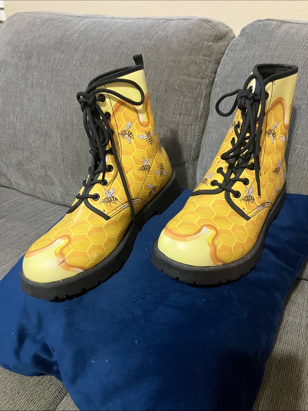 Honey Bee Vegan Leather Combat Boots:Bohemian Cowgirl Style Size 10 - Picture 4 of 10